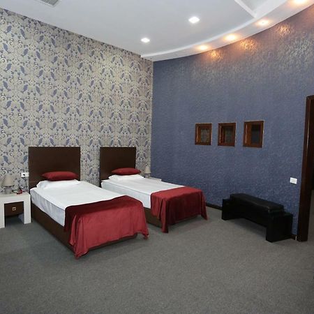 Ambassador Hotel Baku Bagian luar foto