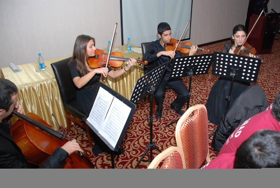 Ambassador Hotel Baku Bagian luar foto